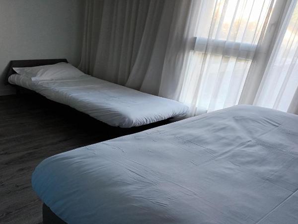 Best Western Armor Park Dinan : photo 3 de la chambre chambre triple supérieure - non-fumeurs