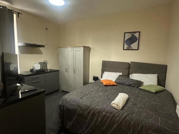 Best living Apartment : photo 7 de la chambre chambre double avec salle de bains privative