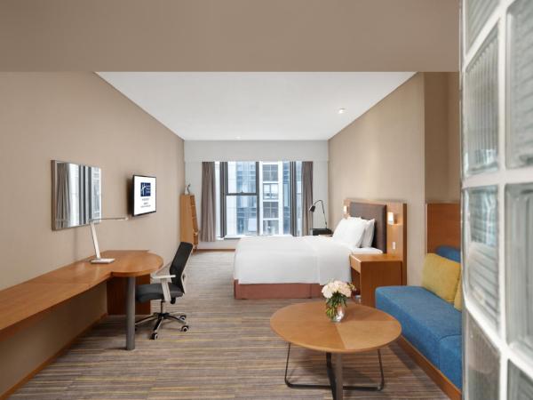 Holiday Inn Express Chengdu Airport Zone(Chengdu Shuangliu International Airport Branch), an IHG Hotel : photo 3 de la chambre standard king room with extra floor space