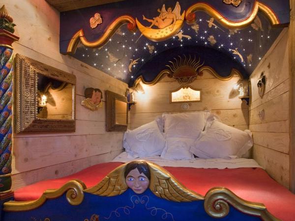 Hôtel Les Chalets de Philippe avec Jacuzzis Privatifs : photo 3 de la chambre suite avec jacuzzi