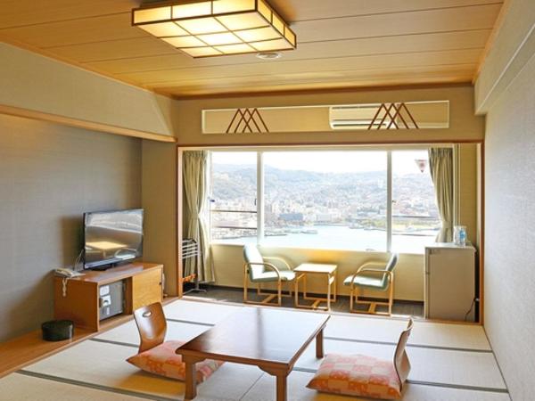 Ooedo Onsen Monogatari Nagasaki Hotel Seifu : photo 1 de la chambre superior japanese-styel room - top floor - city night view - private bathroom - non-smoking