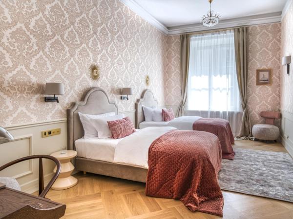 Hotel Unicus Palace Old Town - Destigo Hotels : photo 1 de la chambre chambre lits jumeaux supérieure
