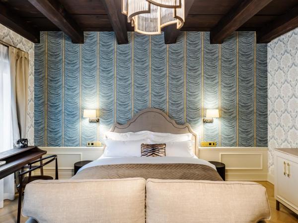 Hotel Unicus Palace Old Town - Destigo Hotels : photo 7 de la chambre chambre double deluxe