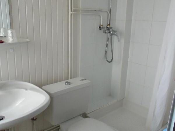 Hôtel de la Grotte : photo 8 de la chambre chambre double standard