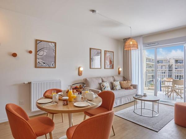 Résidence Prestige Odalys L'Orée du Parc : photo 6 de la chambre appartement