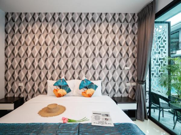 Chanakarn Pool Access Rawai : photo 2 de la chambre chambre double ou lits jumeaux supérieure - vue sur piscine