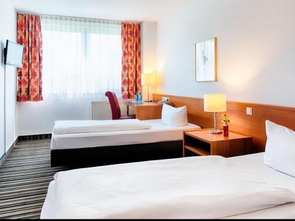 ACHAT Hotel Stuttgart Zuffenhausen : photo 3 de la chambre chambre double affaires