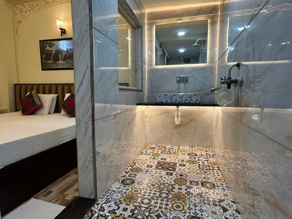 Max Guest House : photo 4 de la chambre chambre double standard avec ventilateur