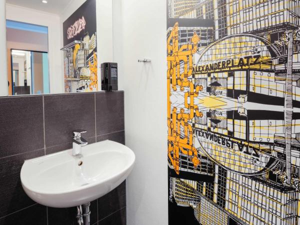 Generator Berlin Alexanderplatz : photo 4 de la chambre lit dans un dortoir de 4 lits