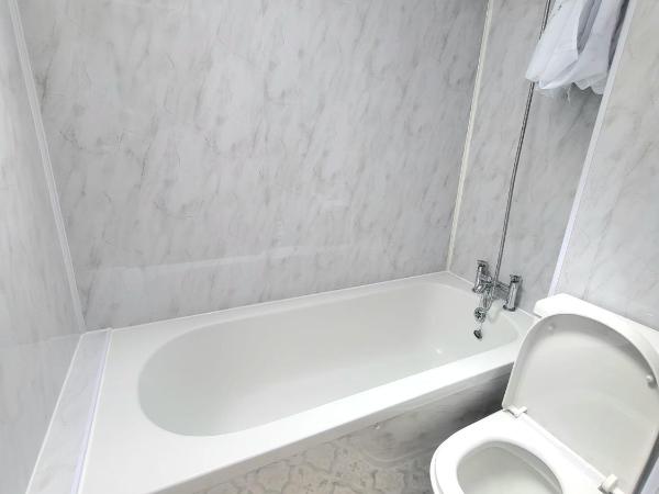London En-suite Double Rooms - Leytonstone E11 : photo 7 de la chambre chambre double avec salle de bains privative