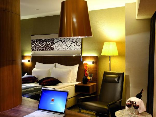 Crowne Plaza Istanbul Harbiye, an IHG Hotel : photo 4 de la chambre premium king room - lounge access