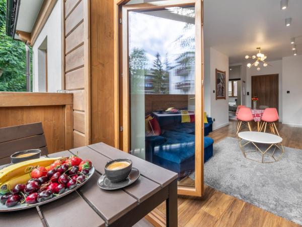 WILLA JAROSTA & SPA- free parking : photo 2 de la chambre appartement avec terrasse