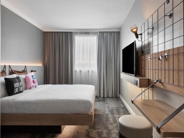 Moxy Amiens : photo 1 de la chambre chambre lit queen-size confortable