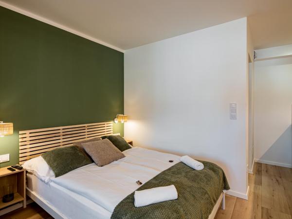 Balatonic Lime apartmanház : photo 6 de la chambre appartement - vue sur piscine 