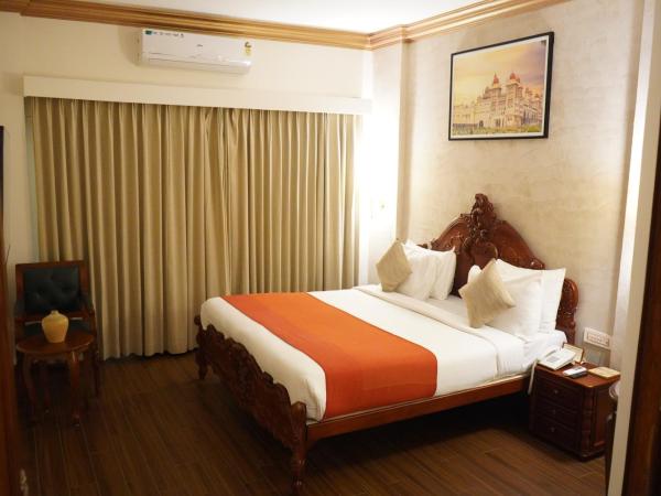 Nalapad's Hotel Bangalore International : photo 1 de la chambre suite supérieure lit king-size