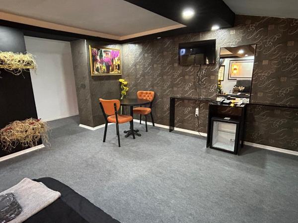 Montenegro Hotel : photo 2 de la chambre chambre lit king-size - accessible aux personnes à mobilité réduite