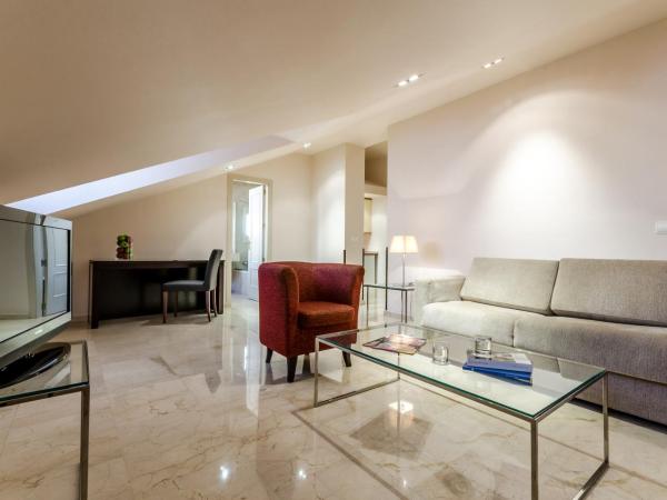 Exe Suites 33 : photo 4 de la chambre chambre familiale