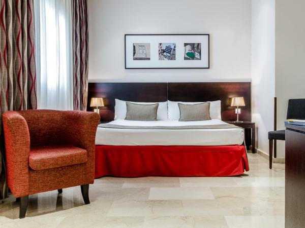 Exe Suites 33 : photo 2 de la chambre chambre double ou lits jumeaux