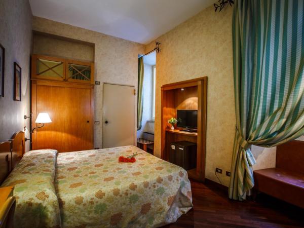 Hotel Fortuna : photo 7 de la chambre chambre double Économique