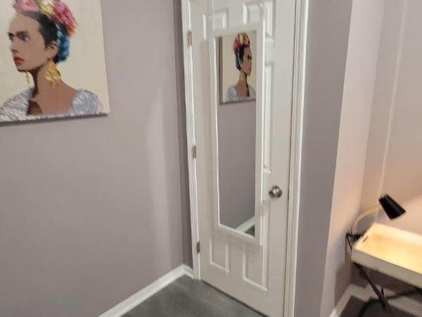 Chicago Avenue Inn : photo 6 de la chambre chambre lit queen-size avec salle de bains commune