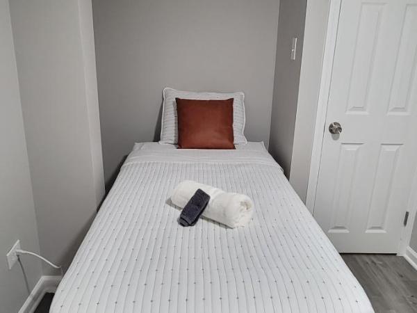 Chicago Avenue Inn : photo 2 de la chambre chambre simple avec toilettes et douche communes