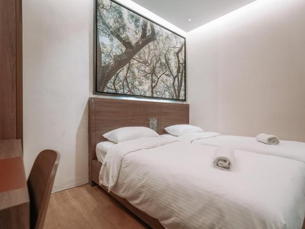 L Hotel at Bugis Ville : photo 4 de la chambre superior twin, no window