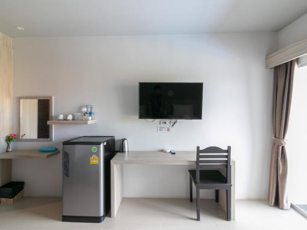 Carpio Hotel Phuket : photo 7 de la chambre chambre lits jumeaux supérieure