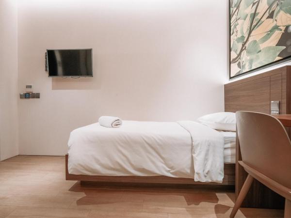 L Hotel at Bugis Ville : photo 3 de la chambre deluxe single, no window