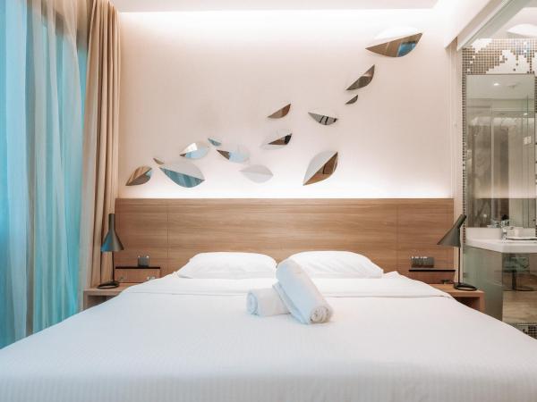 L Hotel at Bugis Ville : photo 7 de la chambre premier king, window