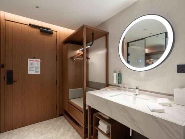 Hilton Garden Inn Tianjin Railway Station : photo 4 de la chambre chambre lits jumeaux