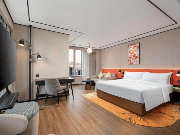 Hilton Garden Inn Tianjin Railway Station : photo 2 de la chambre chambre lit king-size