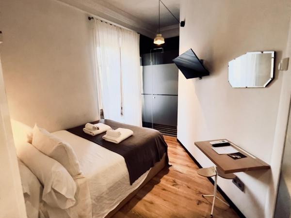 Guest House Ibaia Et Arramak : photo 9 de la chambre chambre double supérieure - vue sur jardin