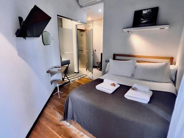 Guest House Ibaia Et Arramak : photo 8 de la chambre chambre double supérieure - vue sur jardin