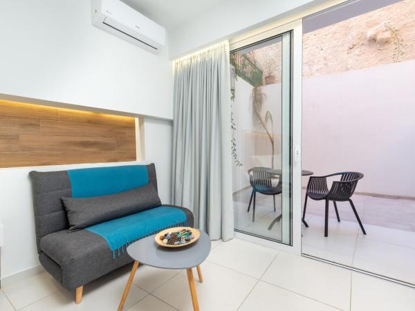 Notus Chania Crete : photo 6 de la chambre studio supérieur avec patio