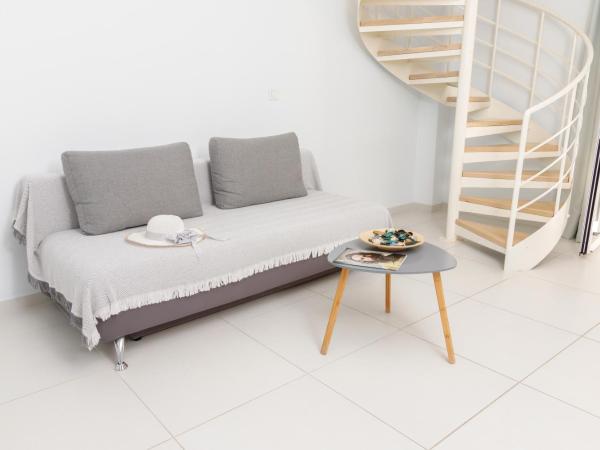 Notus Chania Crete : photo 8 de la chambre junior suite split level with balcony
