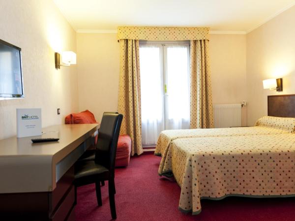 Brit Hotel Cahors - Le France : photo 1 de la chambre chambre lits jumeaux confort