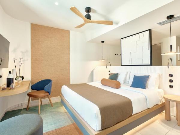 Paralos Kosta Alímia : photo 1 de la chambre chambre double - vue sur jardin