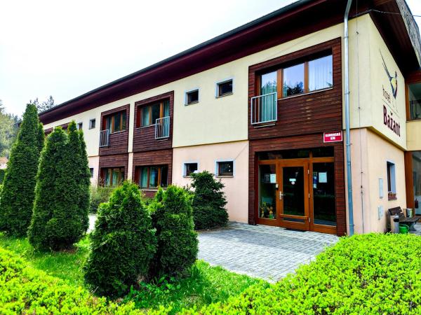 Geyserpark Village : photo 7 de la chambre chambre double ou lits jumeaux - vue sur piscine