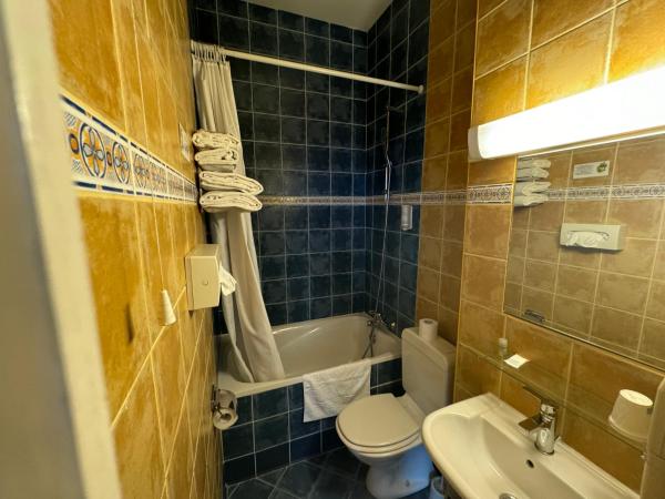 Hôtel Bosquet Pau Centre : photo 3 de la chambre chambre classique