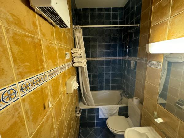 Hôtel Bosquet Pau Centre : photo 5 de la chambre chambre classique