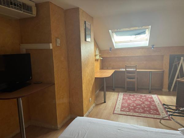 Hôtel Bosquet Pau Centre : photo 8 de la chambre chambre triple grand confort