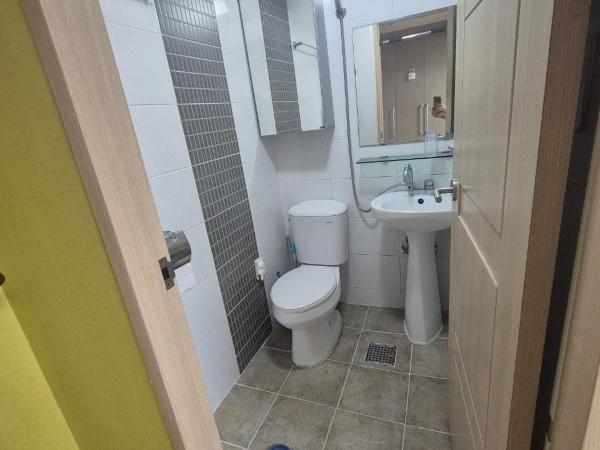 Healing House : photo 10 de la chambre chambre simple avec salle de bains privative