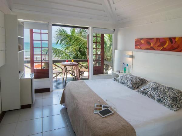 Chez Pitu Praia Hotel : photo 1 de la chambre chambre double deluxe avec balcon - vue sur mer