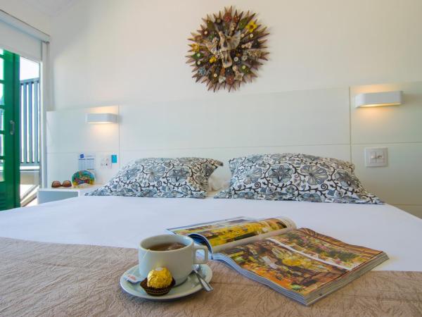 Chez Pitu Praia Hotel : photo 10 de la chambre chambre double deluxe avec balcon - vue sur mer