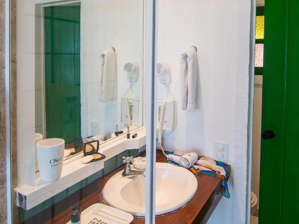 Chez Pitu Praia Hotel : photo 7 de la chambre chambre double deluxe avec balcon - vue sur mer