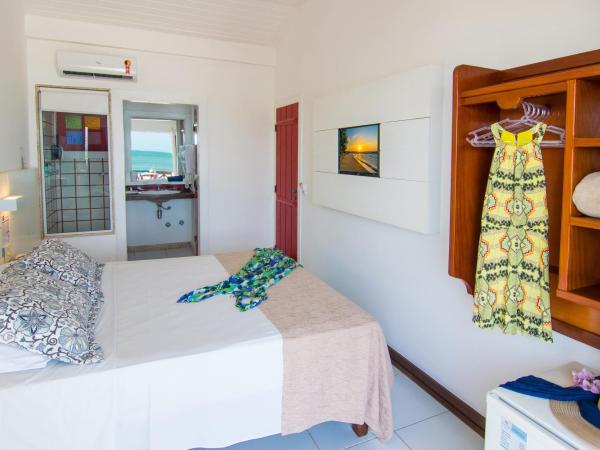 Chez Pitu Praia Hotel : photo 10 de la chambre chambre double deluxe - vue latérale sur mer