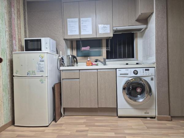 Healing House : photo 8 de la chambre chambre simple avec salle de bains privative