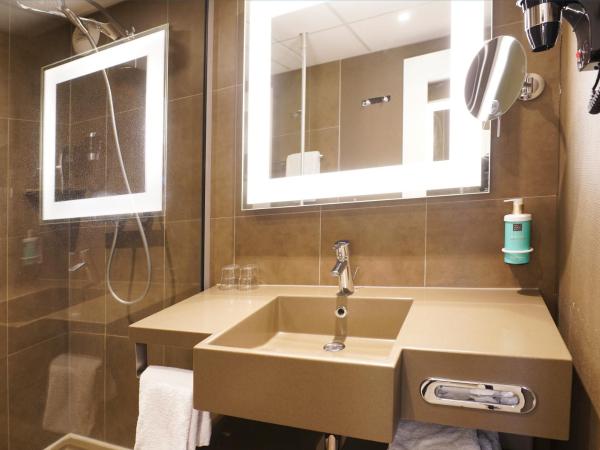Novotel Antwerpen - Ekeren : photo 4 de la chambre chambre lits jumeaux standard avec douche