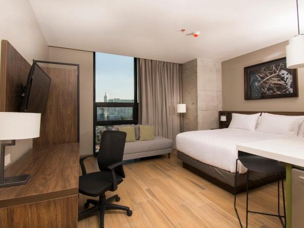 Staybridge Suites - Guadalajara Novena, an IHG Hotel : photo 6 de la chambre suite studio lit queen-size