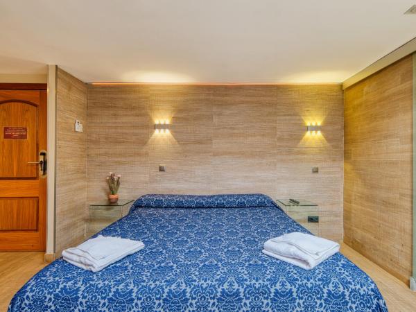 Caballero Errante : photo 5 de la chambre chambre lit queen-size avec baignoire spa